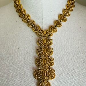 Elegant Gold Necklace
